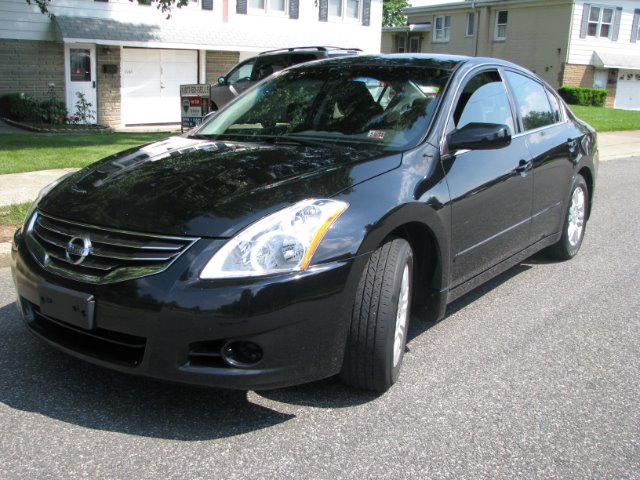 Nissan Altima 2010 photo 21