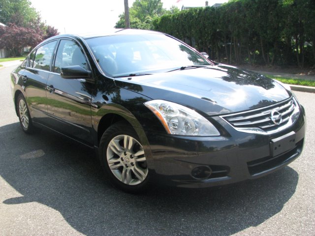 Nissan Altima 2010 photo 23