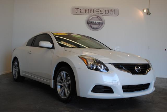 Nissan Altima 2010 photo 2