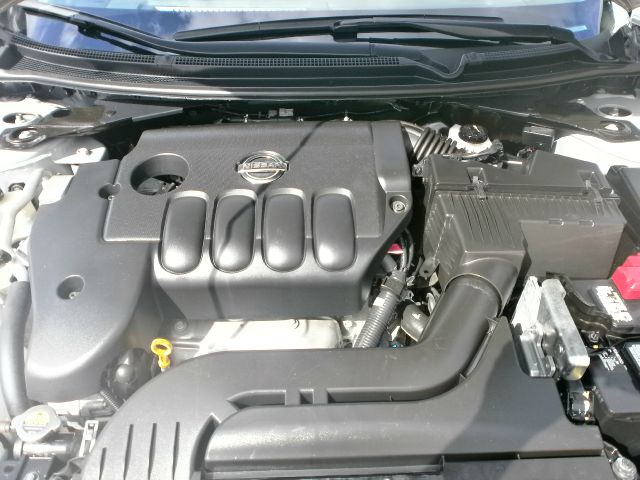 Nissan Altima 2010 photo 12