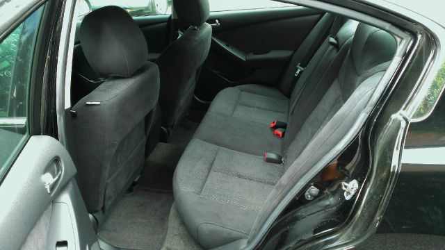 Nissan Altima 2010 photo 3