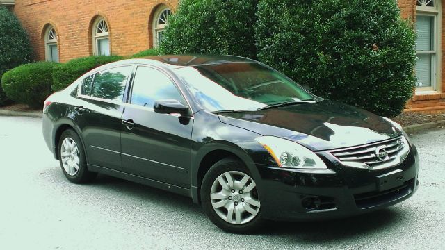 Nissan Altima 2010 photo 4