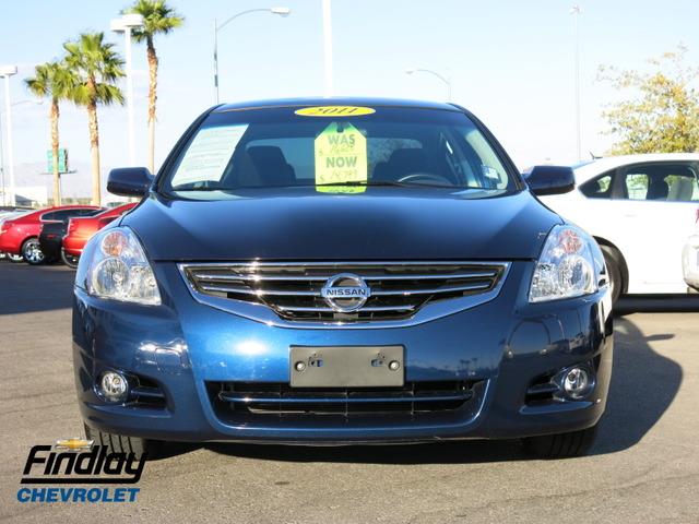 Nissan Altima 2011 photo 3