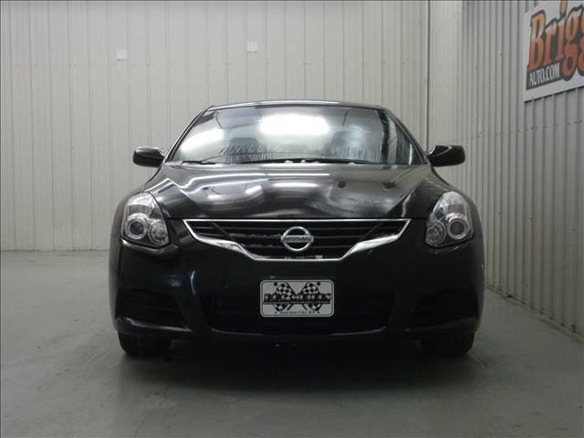 Nissan Altima 2011 photo 3