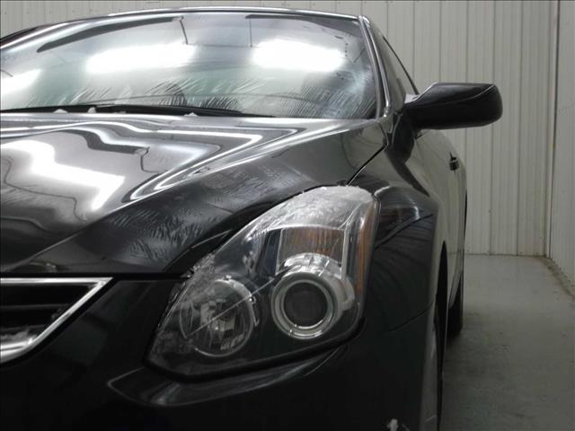 Nissan Altima 2011 photo 4