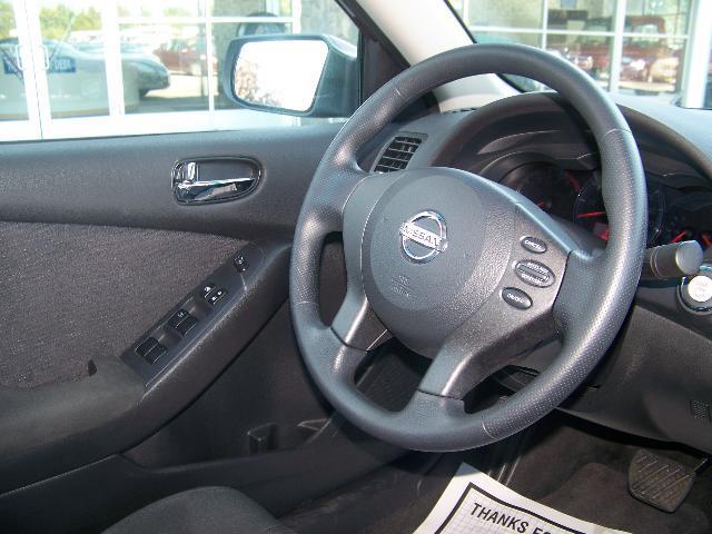 Nissan Altima 2011 photo 5