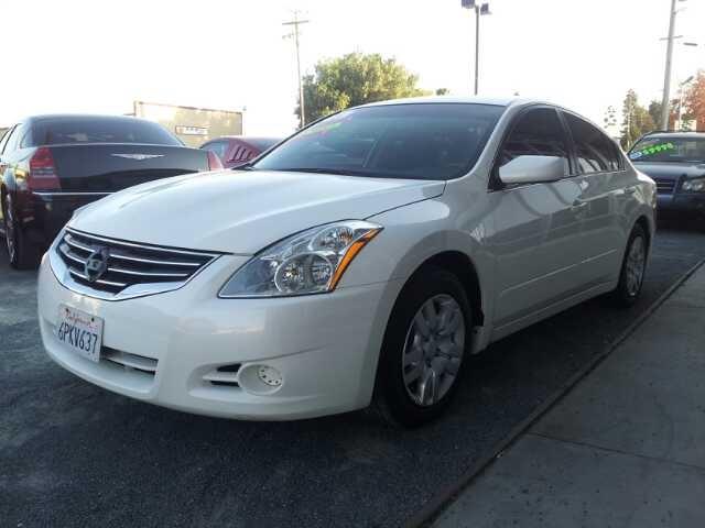 Nissan Altima 2011 photo 4