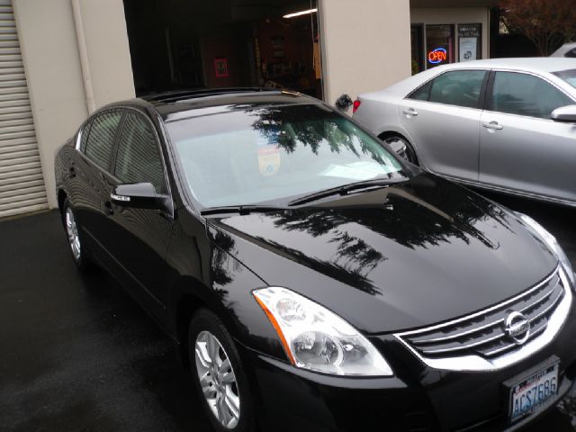 Nissan Altima 2011 photo 4