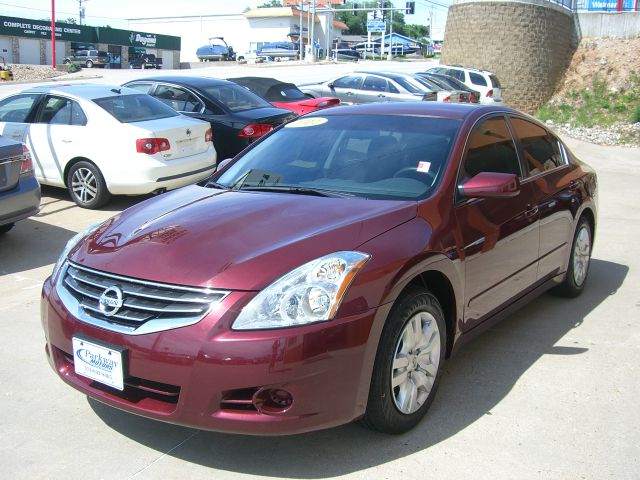 Nissan Altima 2011 photo 4