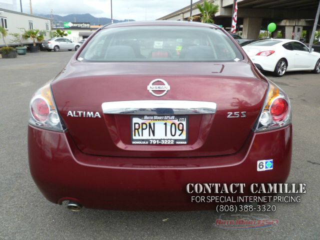 Nissan Altima 2011 photo 3