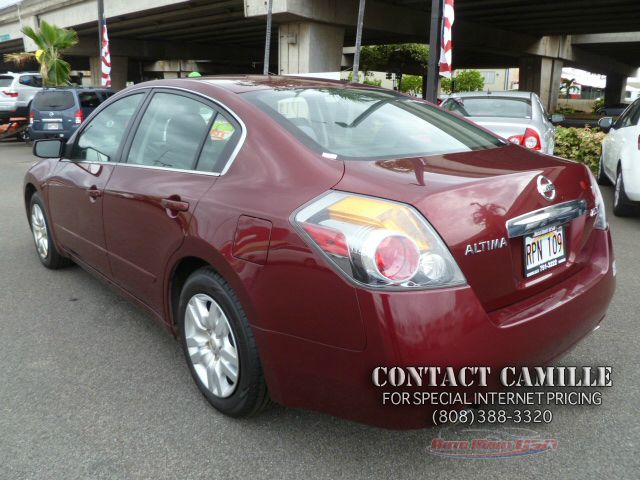 Nissan Altima 2011 photo 4