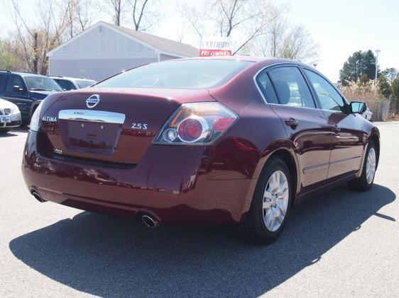 Nissan Altima 2011 photo 4