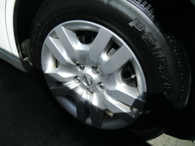 Nissan Altima 2011 photo 8