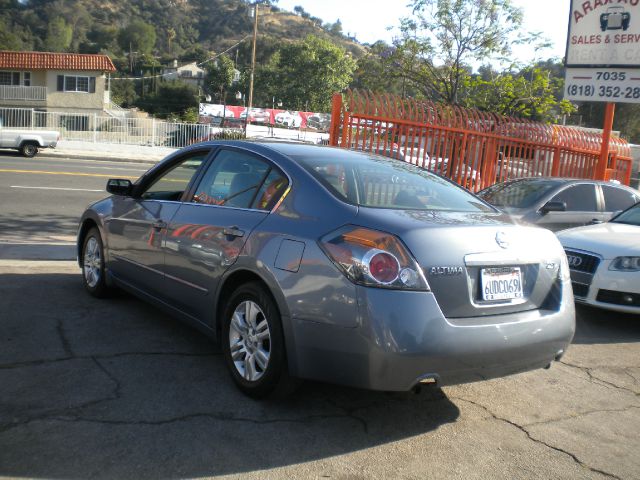 Nissan Altima 2011 photo 12