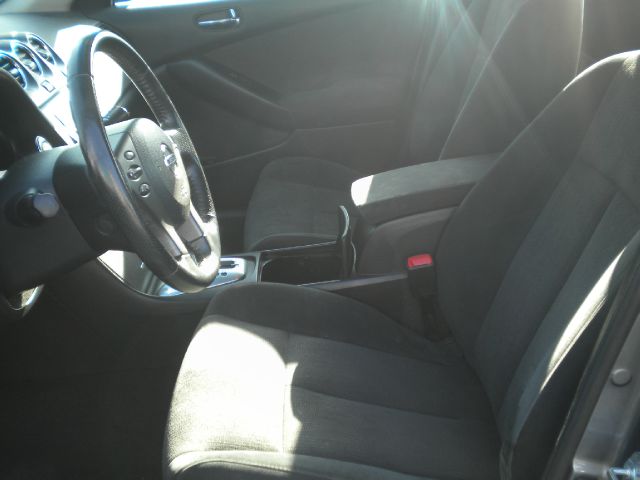 Nissan Altima 2011 photo 8