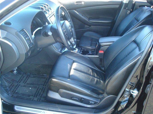 Nissan Altima 2011 photo 5