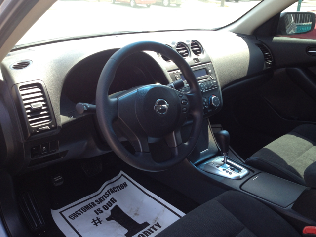 Nissan Altima 2011 photo 3