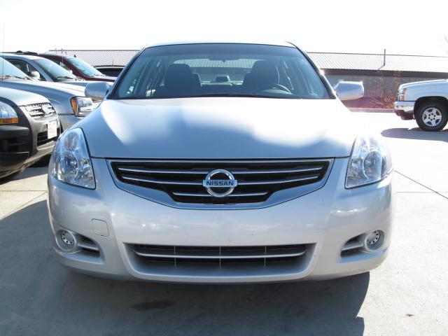 Nissan Altima 2011 photo 4