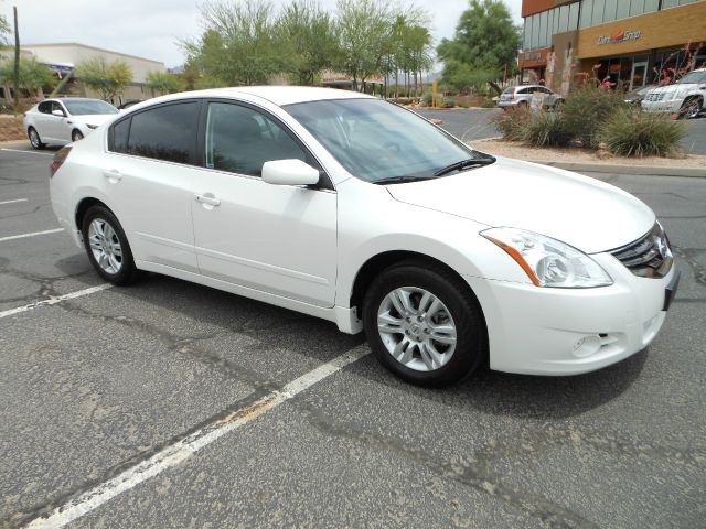 Nissan Altima 2011 photo 14