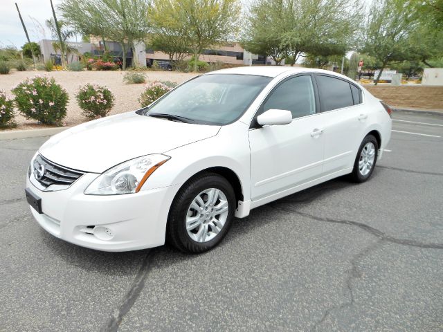 Nissan Altima 2011 photo 3