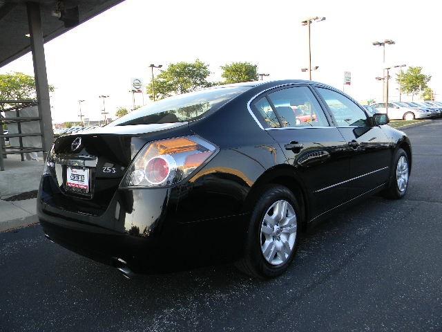 Nissan Altima 2011 photo 3