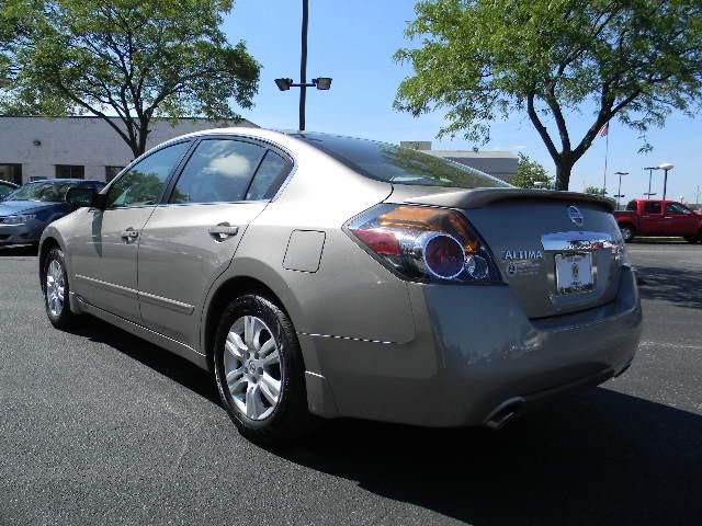 Nissan Altima 2011 photo 5