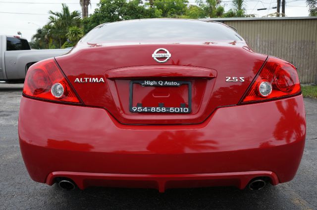Nissan Altima 2011 photo 3