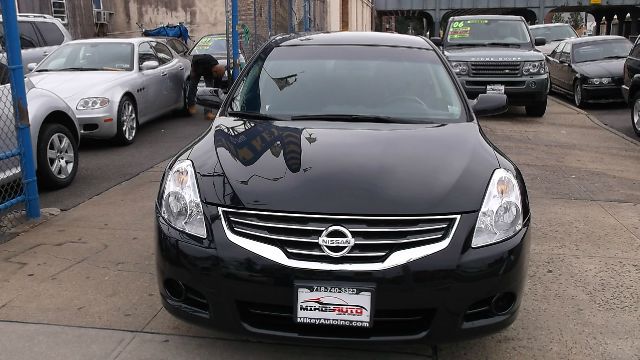 Nissan Altima 2011 photo 3