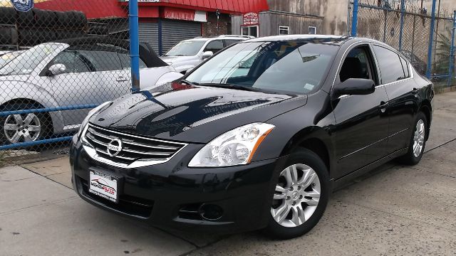 Nissan Altima 2011 photo 4