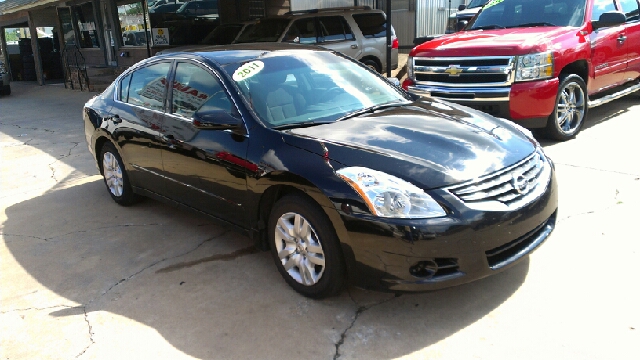 Nissan Altima 2011 photo 3