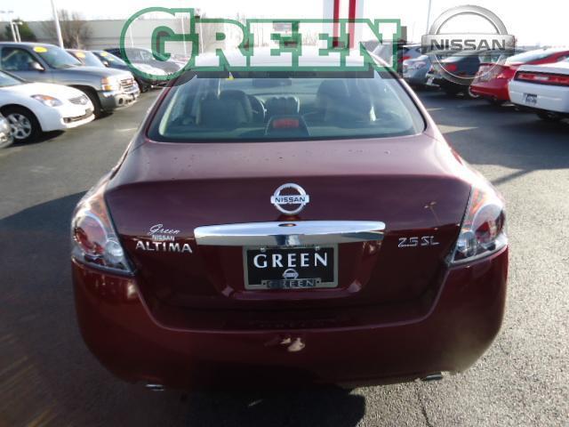 Nissan Altima 2011 photo 3