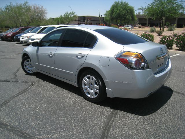 Nissan Altima 2011 photo 19