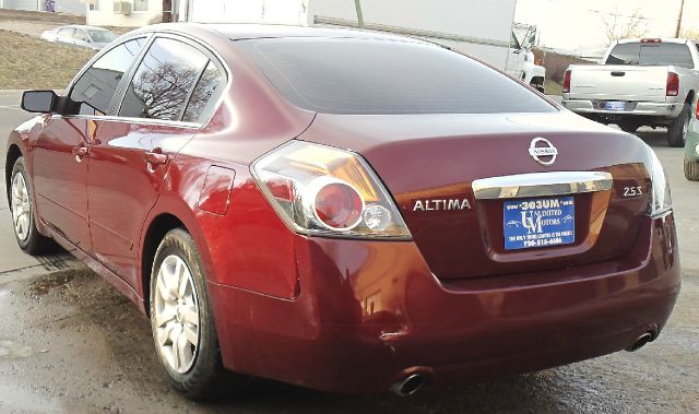 Nissan Altima 2011 photo 3