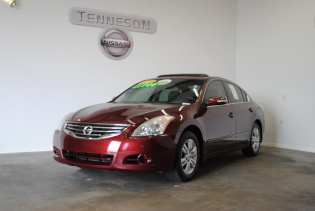 Nissan Altima 2011 photo 2