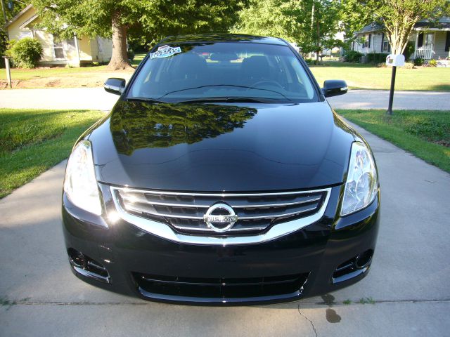 Nissan Altima 2011 photo 28