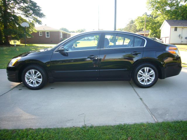 Nissan Altima 2011 photo 29