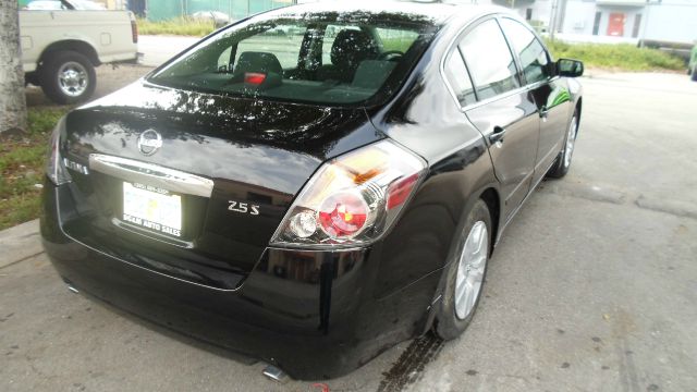 Nissan Altima 2011 photo 11