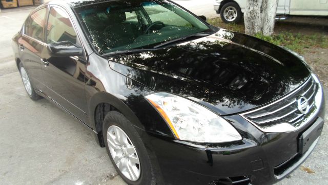 Nissan Altima 2011 photo 8