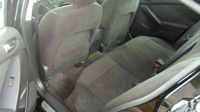 Nissan Altima 2011 photo 9