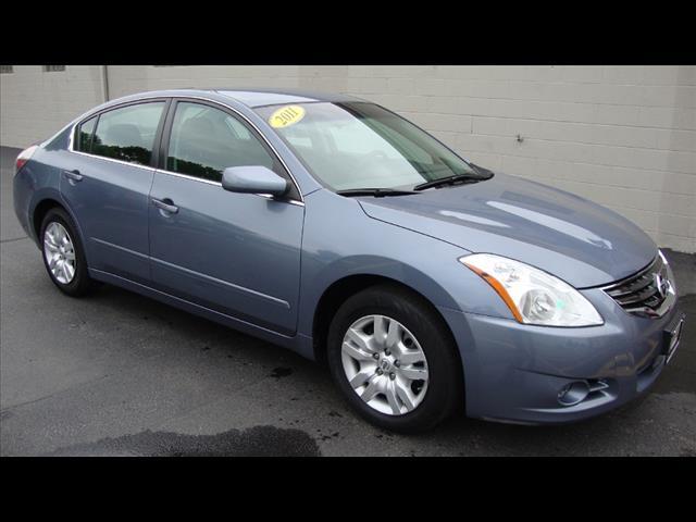 Nissan Altima 2011 photo 4