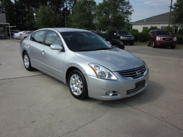 Nissan Altima 2011 photo 6