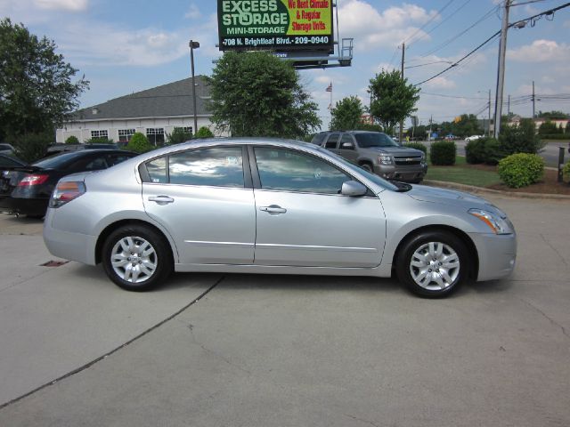 Nissan Altima 2011 photo 8