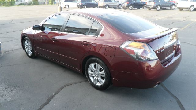 Nissan Altima 2011 photo 11