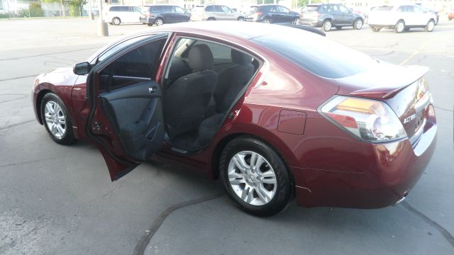 Nissan Altima 2011 photo 3