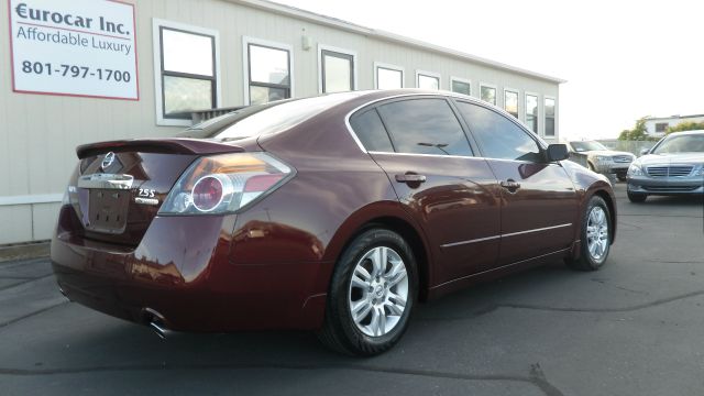 Nissan Altima 2011 photo 4