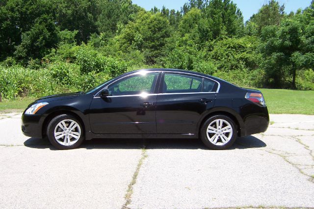 Nissan Altima 2011 photo 3