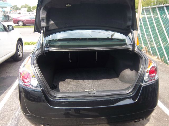 Nissan Altima 2011 photo 13