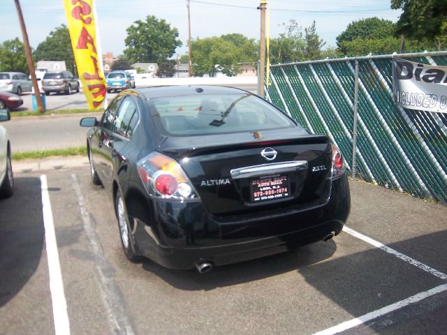 Nissan Altima 2011 photo 18