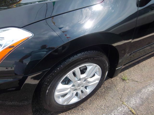 Nissan Altima 2011 photo 22