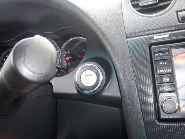 Nissan Altima 2011 photo 24